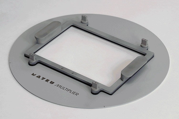 A4圧縮プレート（付属）