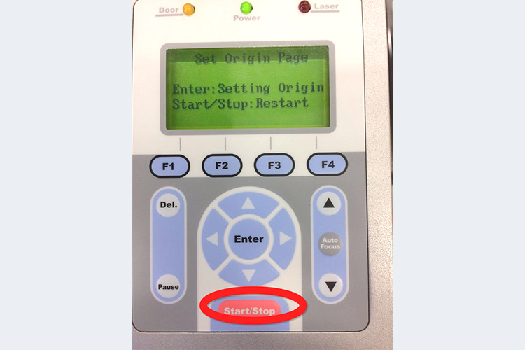 GCC社製レーザーカッター（レーザ加工機）の原点調整方法：コントロールパネルのStart/Stopを押すと再起動します。