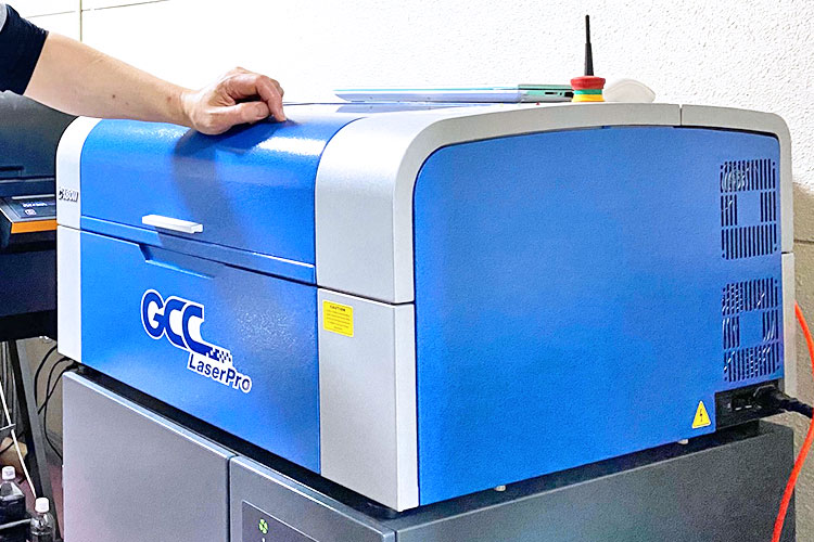 レーザー加工機 GCCシリーズ C180Ⅱ|匠望工房株式会社|レーザー加工機の導入事例