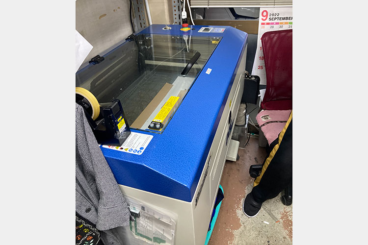 導入機種：レーザーカッター GCCシリーズ MercuryIII｜有限会社アップワード様｜レーザー加工機・レーザーカッターの導入事例