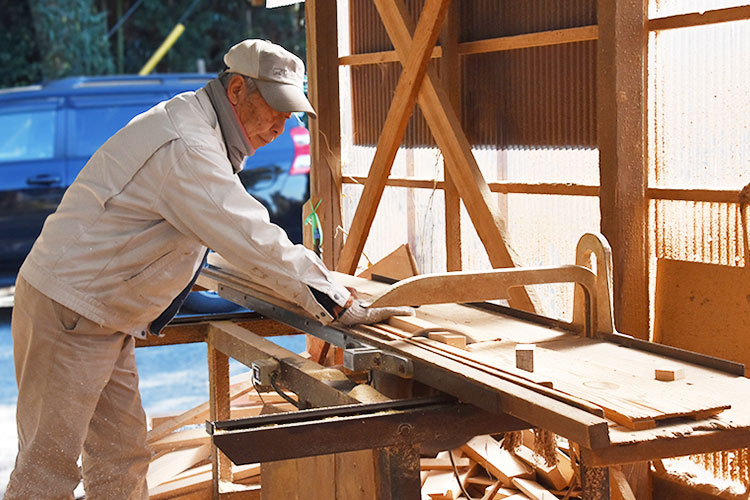 国内生産にこだわった、建具材や特注・オーダーメイド家具を製作｜老津木工有限会社様｜レーザー加工機・レーザーカッターの導入事例