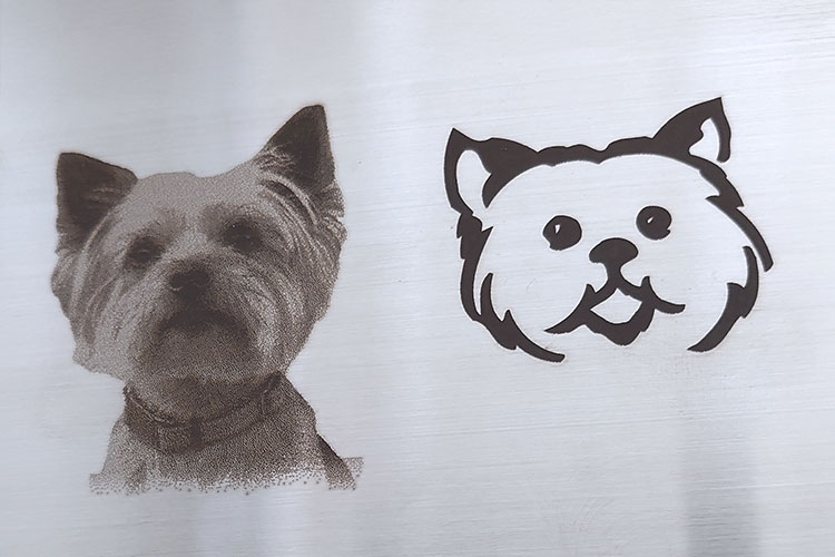 写真やイラストなどデザインの自由度も向上|株式会社トージ工芸様|レーザー加工機・レーザーカッターの導入事例