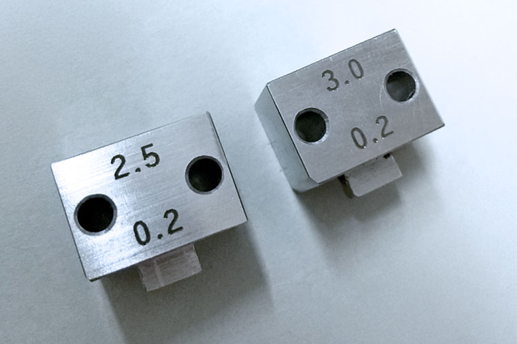 ファイバーレーザーで刻印したSUS(ステンレス)部品|株式会社トージ工芸様|レーザー加工機・レーザーカッターの導入事例