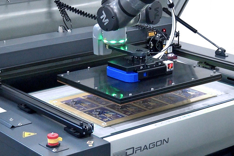 レーザー加工した材料をまるごと回収！グリッパ（ロボットアーム搭載タイプ）